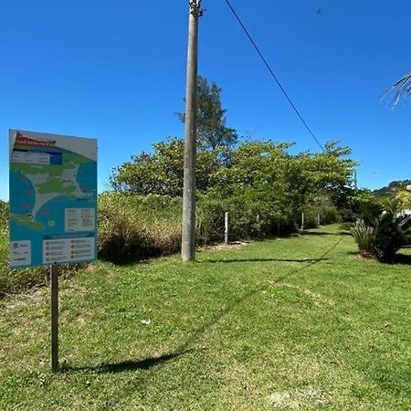 Solar Das Ilhas - Aconchegante Apartamento Na Linda Praia De 4 Ilhas 邦比尼亚斯 外观 照片