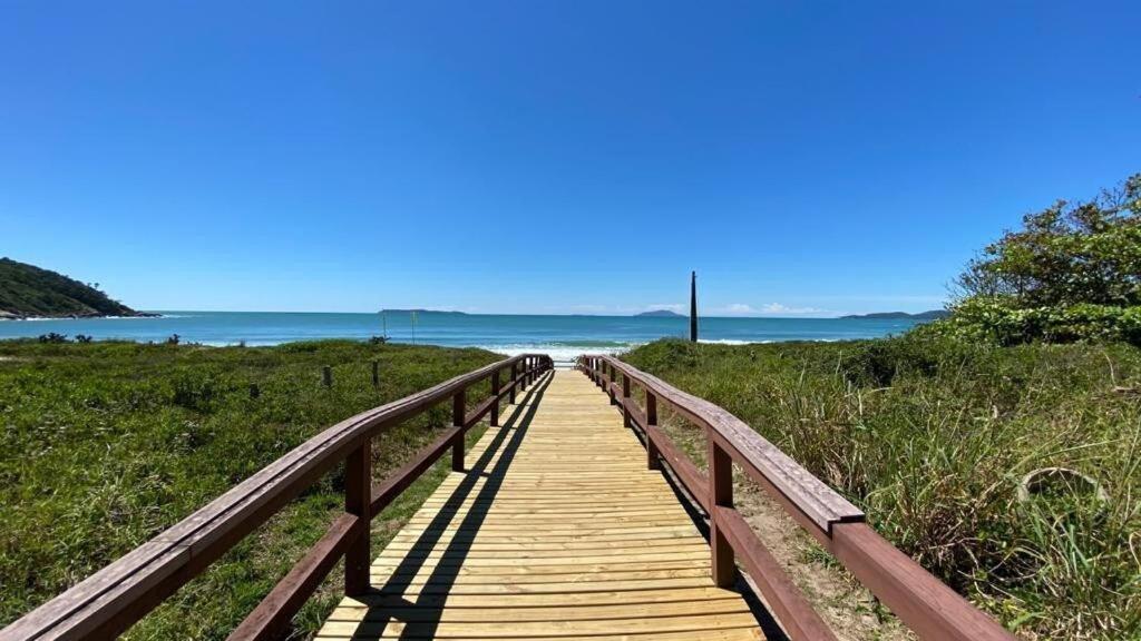 Solar Das Ilhas - Aconchegante Apartamento Na Linda Praia De 4 Ilhas 邦比尼亚斯 外观 照片